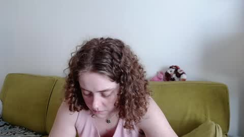 Strawberrylotsacake online show from May 20, 4:48 pm