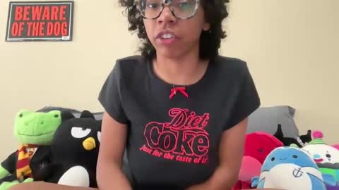 strrwberry online show from March 5, 6:12 pm