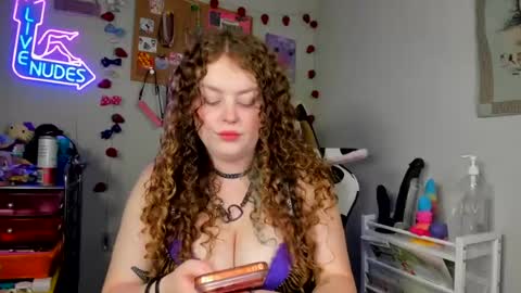 Strwbby online show from June 24, 4:00 am