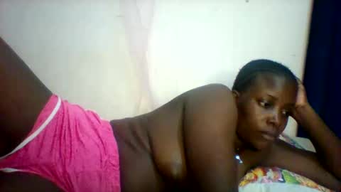 submissive_slut001 online show from November 17, 9:21 am