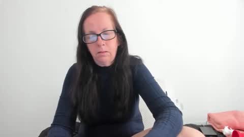 Submissie Peach Goddess online show from May 8, 2:31 pm