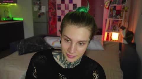 succubus_66 online show from December 14, 9:40 am