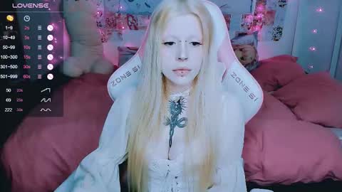 succubus_leslie online show from March 11, 11:18 pm