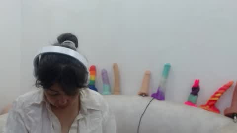 Sucky  online show from March 22, 12:11 pm