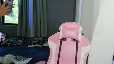 sugar_holly96 online show from June 3, 6:03 am