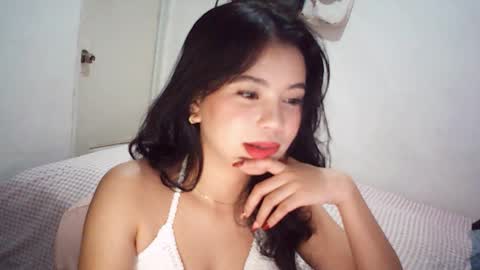 Rosiee online show from November 19, 9:48 pm