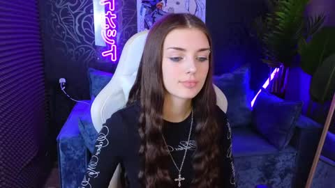 sugar_sophia online show from April 16, 8:25 am