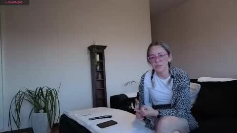 Sugar 4pm-8pm CAT Mon-Fri online show from October 4, 4:22 pm