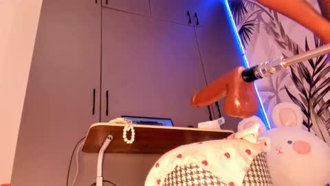 mirie online show from September 16, 1:41 pm