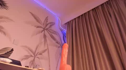 mirie online show from September 13, 10:40 pm