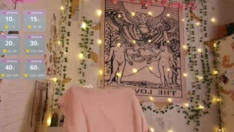 summerhazee online show from February 16, 6:52 pm