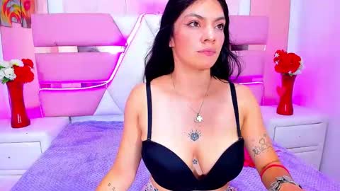 moon1 online show from June 8, 11:48 pm