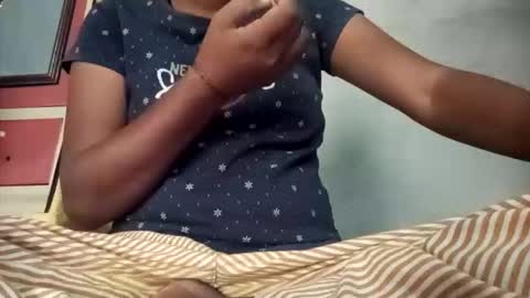 sunali_jain03 online show from April 7, 5:09 am