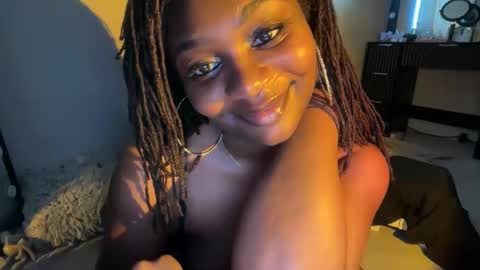 Sunni online show from March 10, 1:48 pm