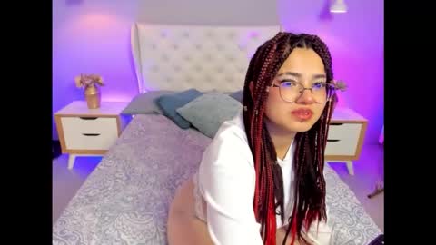 Maya online show from November 22, 2:25 am