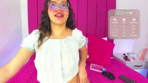 Sunny Smiith online show from December 1, 3:04 pm