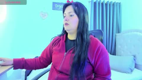 sunnycurvymf online show from September 25, 5:01 pm