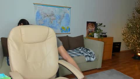 sunsetwithava online show from December 27, 9:43 pm