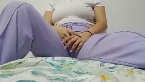 Annie online show from November 7, 6:24 pm