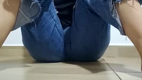 Annie online show from December 13, 9:10 pm