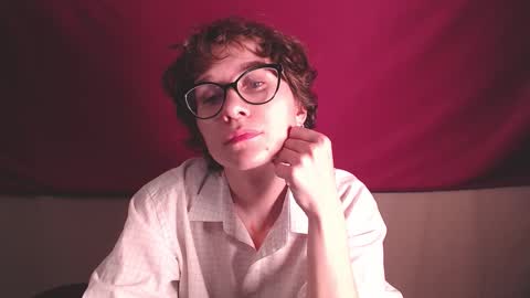 Hella online show from September 18, 3:43 pm