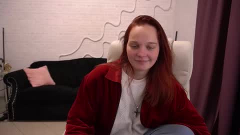 Lola online show from December 1, 1:58 pm