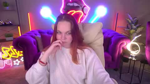 Lola online show from November 28, 2:42 pm