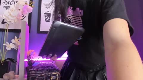 Susann online show from March 5, 7:50 pm