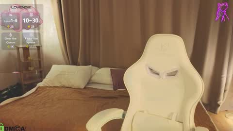 Annie online show from February 24, 1:38 am