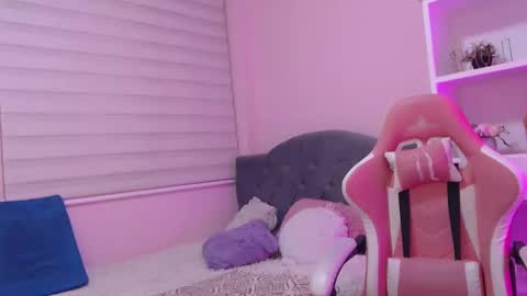 Susan online show from December 4, 12:14 pm