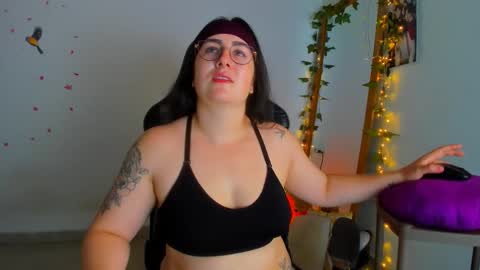 Dani online show from March 1, 6:29 pm