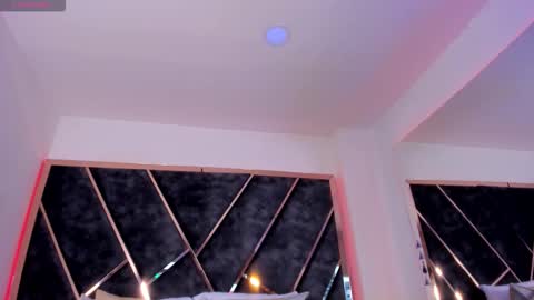 susanahenao online show from March 19, 6:45 pm