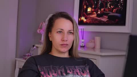 SusanJewel online show from November 17, 7:42 am