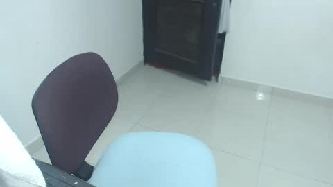 susanleroy online show from March 6, 9:14 am