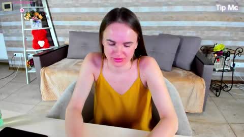 susansmitt online show from October 17, 11:08 pm