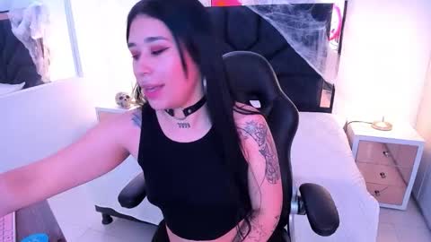 susanvilla online show from October 20, 7:39 pm