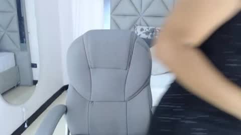 sussana_jimenez online show from June 3, 2:33 pm