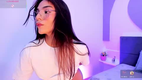 sussy_sweet4u online show from November 8, 10:31 am