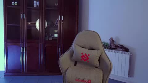 Eva online show from November 30, 5:11 am