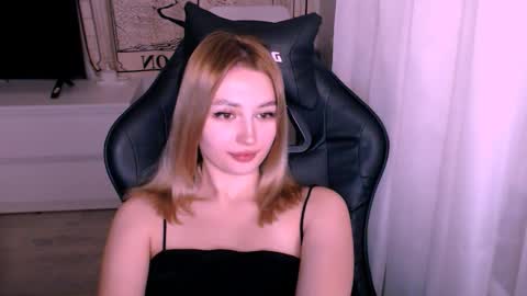 Kate online show from November 12, 1:25 am