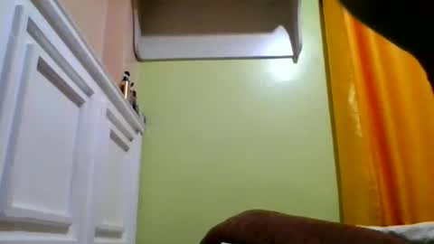 sweet52537 online show from March 11, 3:22 am