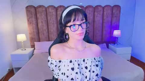 Sweet 1Angel online show from February 1, 4:11 am