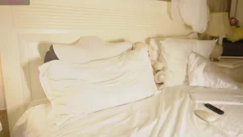 free  online show from December 22, 2:09 pm