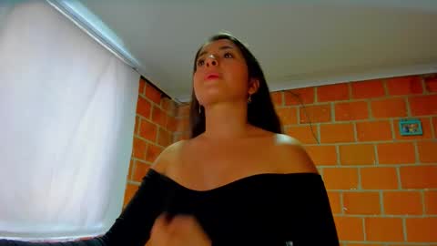 sweet and hot alaia online show from September 9, 10:20 pm