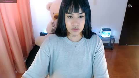 Stephanie online show from November 4, 7:19 pm