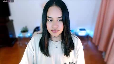 Stephanie online show from November 14, 10:10 pm