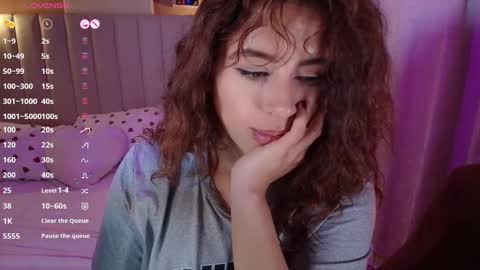 Camila online show from November 4, 1:21 am