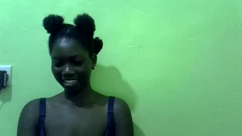 sweet_cherie1 online show from February 27, 6:41 pm
