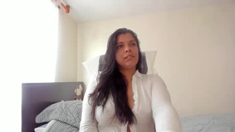 Kendra online show from September 18, 2:26 pm