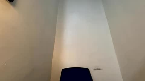 vivian online show from April 3, 11:08 am